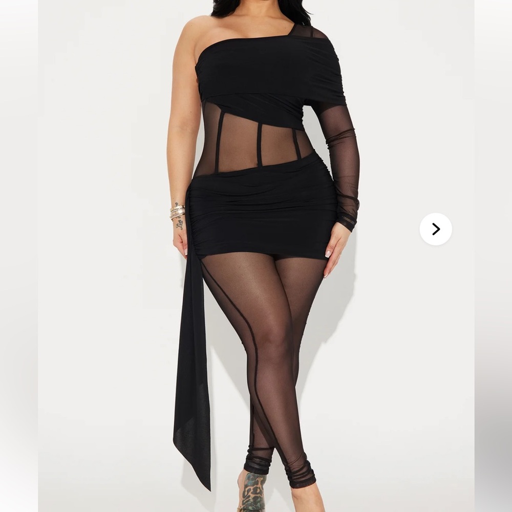 Elegant Black One-Shoulder Jumpsuit